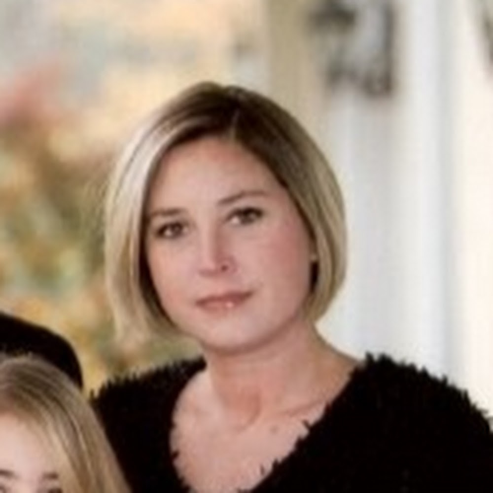 Meet your Posher, Cynthia